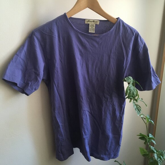 Vintage 100% cotton periwinkle Eddie Bauer t-shirt (Women's size XS - S) - Picture 2 of 8